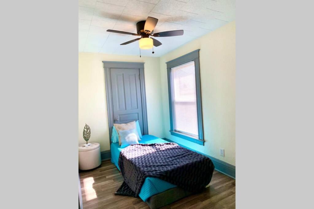 5Br Niagara Getaway Prime Location-Sleeps 10 Βίλα Καταρράκτες του Νιαγάρα Εξωτερικό φωτογραφία