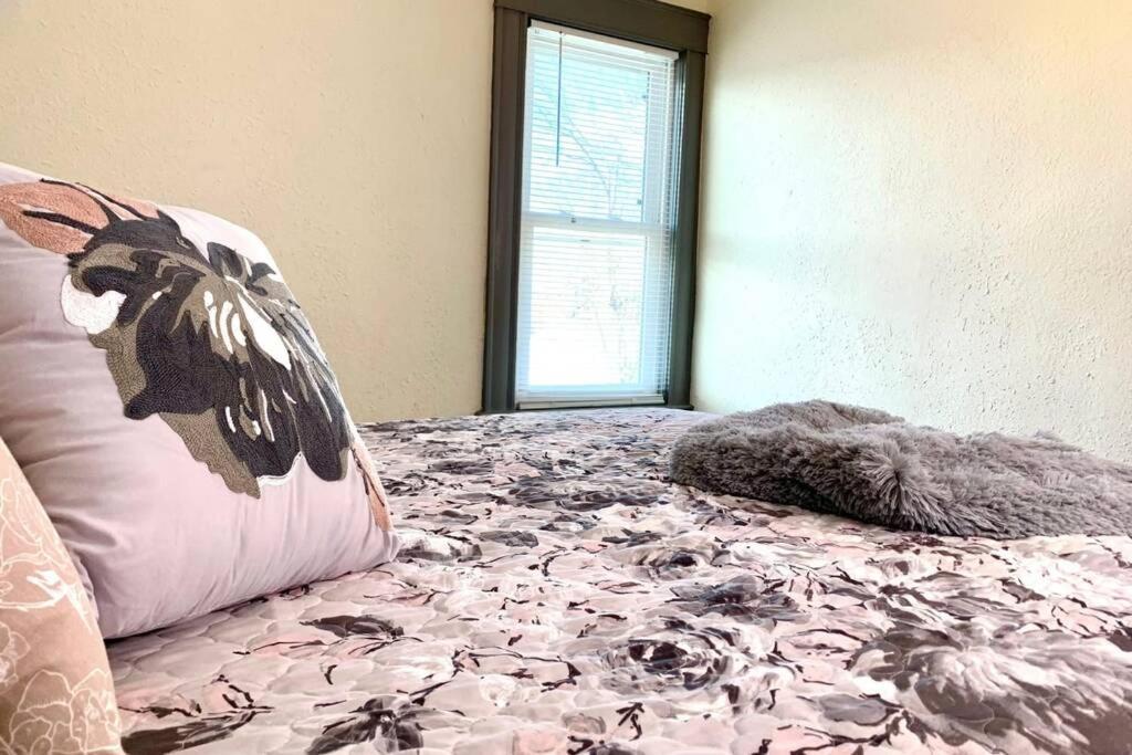 5Br Niagara Getaway Prime Location-Sleeps 10 Βίλα Καταρράκτες του Νιαγάρα Εξωτερικό φωτογραφία