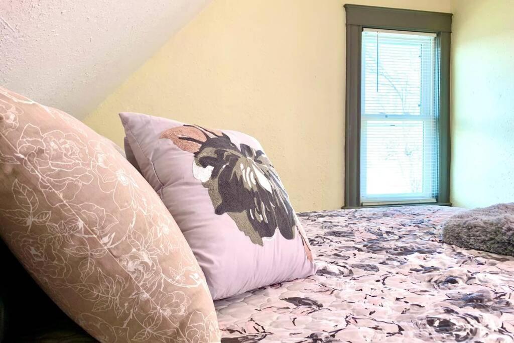 5Br Niagara Getaway Prime Location-Sleeps 10 Βίλα Καταρράκτες του Νιαγάρα Εξωτερικό φωτογραφία
